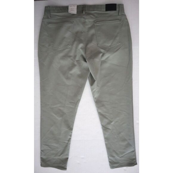 Calvin Klein 40VM614 Men's Sz 38x32 Shadow Gray Move 365 Slim Fit 5-Pocket Pants - Picture 2 of 12